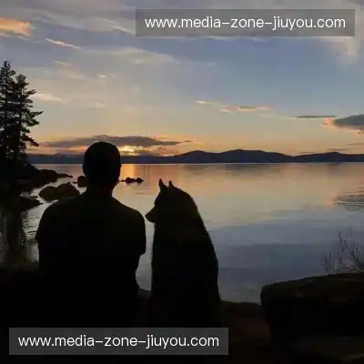 缪念泳